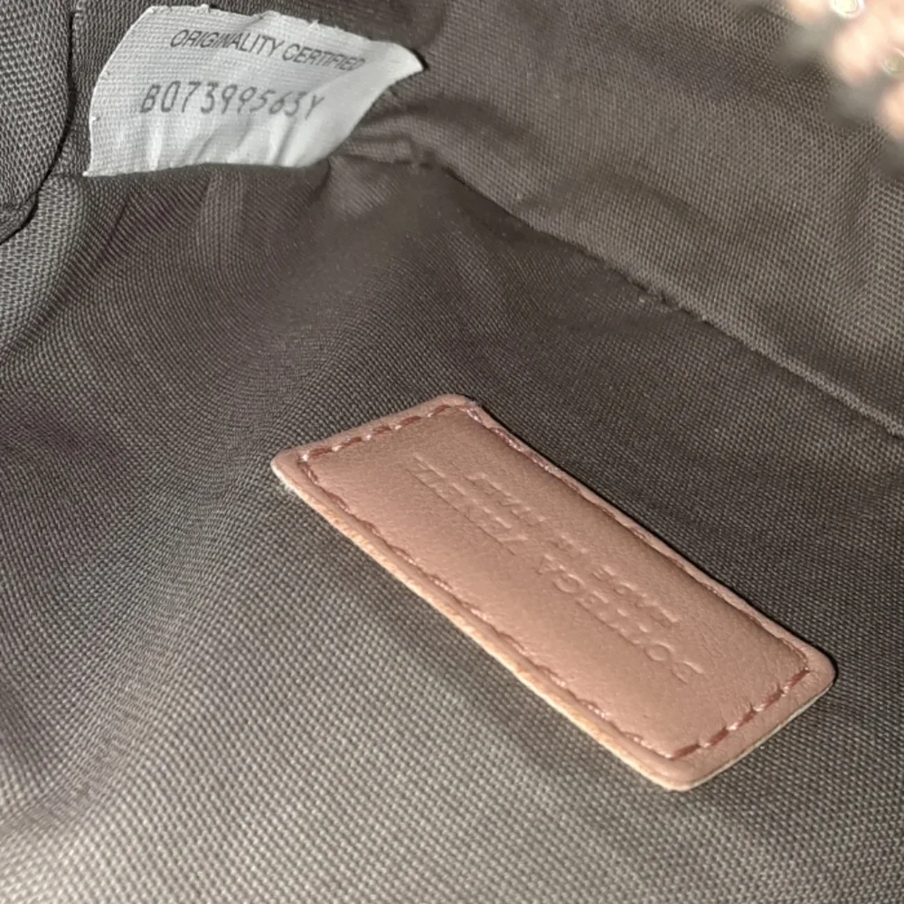 NWT Bottega Veneta INTRECCIATO NAPPA COSMETIC CASE